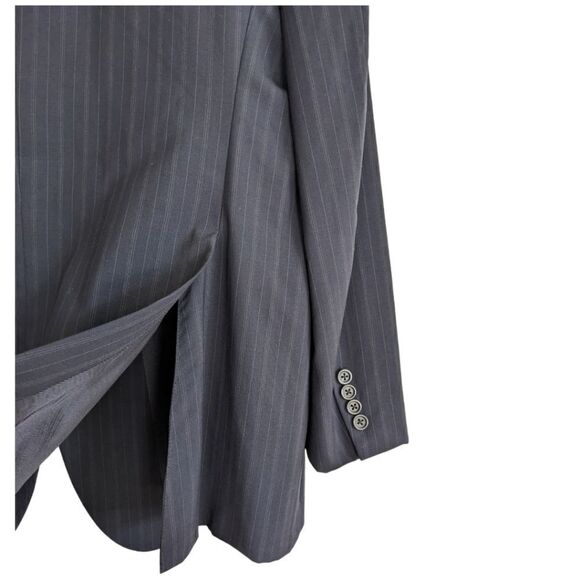 Burberry London Men's Striped Two Button 100% Wool Blazer- Navy Size 46 Reg - Picture 6 of 11